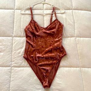 Mauve velvet bodysuit